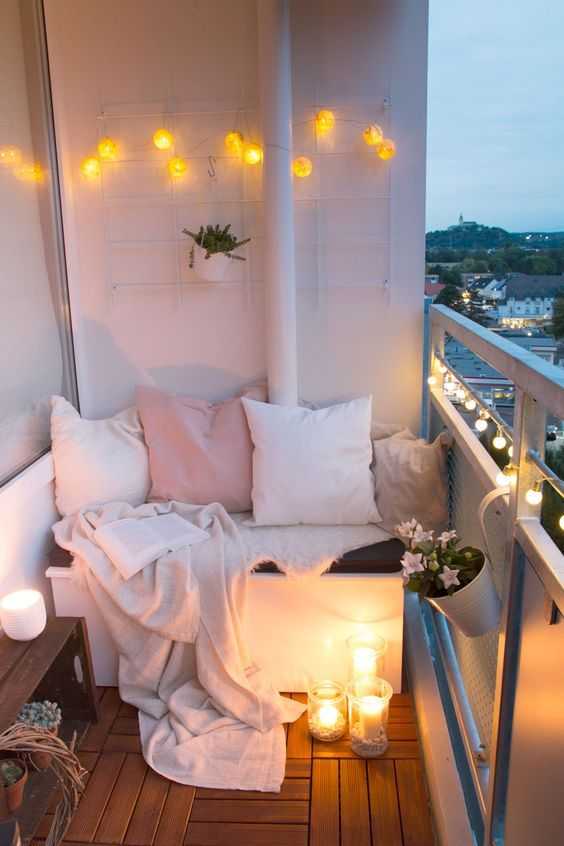 Transformă balconul într-o oază cu ajutorul ghirlandelor luminoase