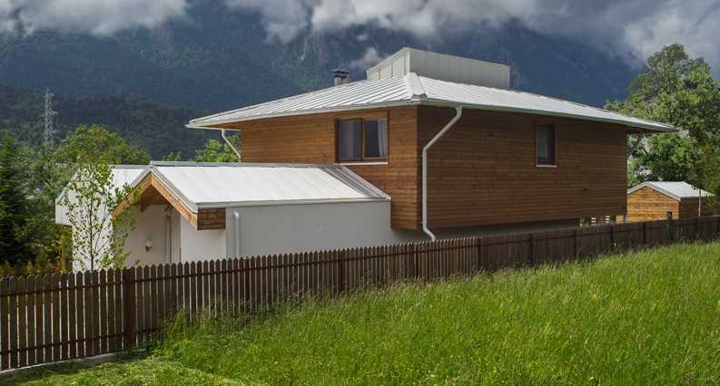 O superbă casă de vacanţă construită în România
