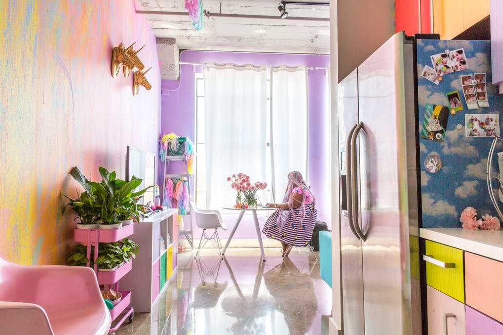 FOTO Cum arată cel mai colorat apartament din lume
