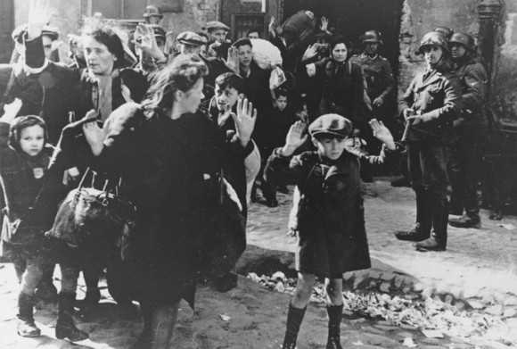 9 noiembrie - Ziua internațională de luptă împotriva fascismului și antisemitismului -